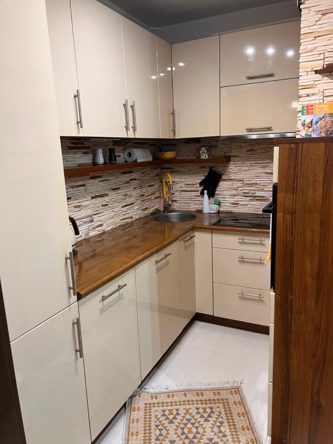 Yellow Apartment Airport Galeria Mokotow Netflix Βαρσοβία Εξωτερικό φωτογραφία