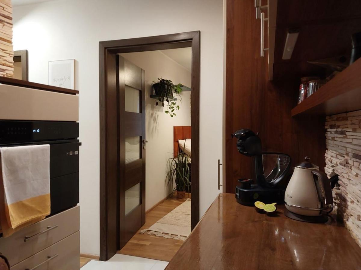 Yellow Apartment Airport Galeria Mokotow Netflix Βαρσοβία Εξωτερικό φωτογραφία